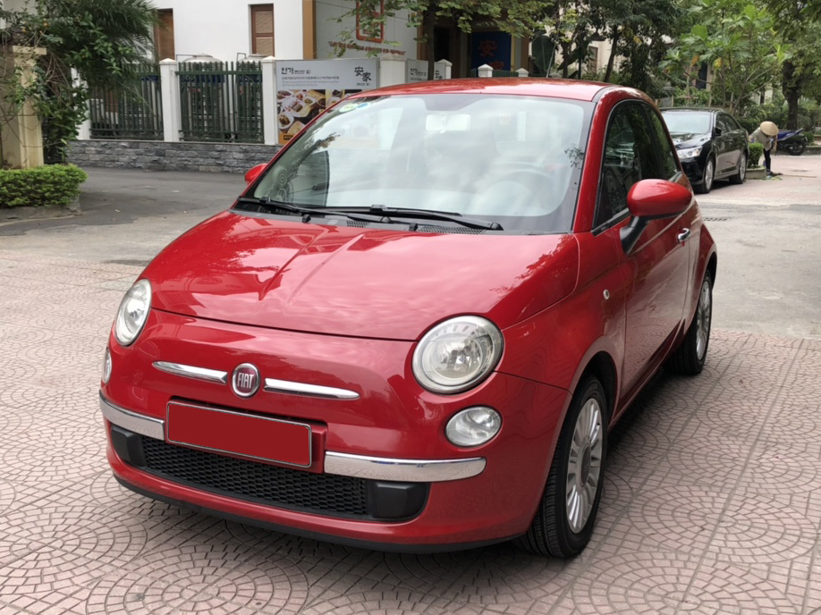 Fiat 500 1.2 AT 2009 - Cần bán Fiat 500 1.2 AT đăng ký 2011, màu đỏ cờ, nhập khẩu nguyên chiếc từ Italia