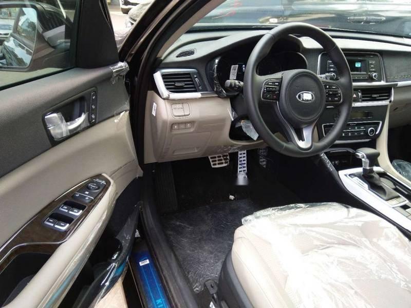 Kia Optima   2.0L 2018 - Bán xe Kia Optima 2.0L năm sản xuất 2018, màu đen, giá 752tr