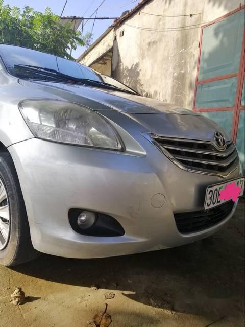 Toyota Vios 2010 - Bán Toyota Vios đời 2010, màu bạc, phom mới đẹp