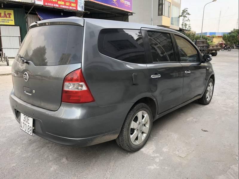 Nissan Livina 2011 - Cần bán gấp Nissan Livina sản xuất năm 2011, màu xám, nhập khẩu nguyên chiếc chính chủ