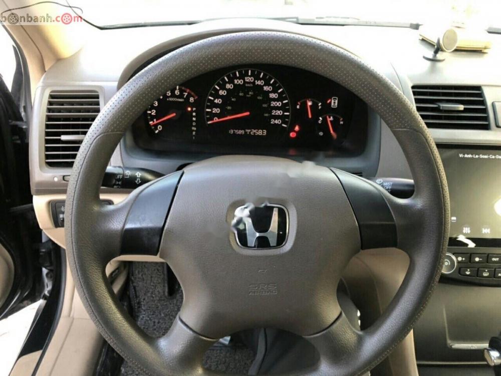 Honda Accord 2.4 AT 2005 - Cần bán Honda Accord 2.4 AT sản xuất 2005, màu đen, xe nhập, giá 355tr