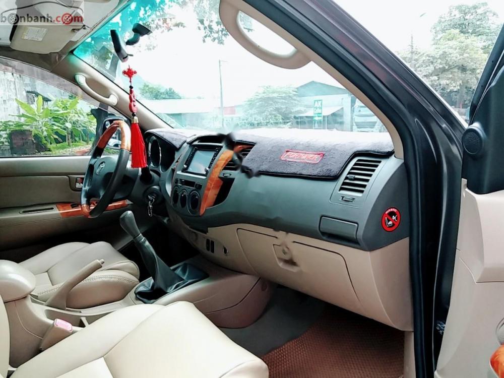 Toyota Fortuner 2.5G 2011 - Cần bán gấp Toyota Fortuner 2.5G sản xuất 2011, 658tr