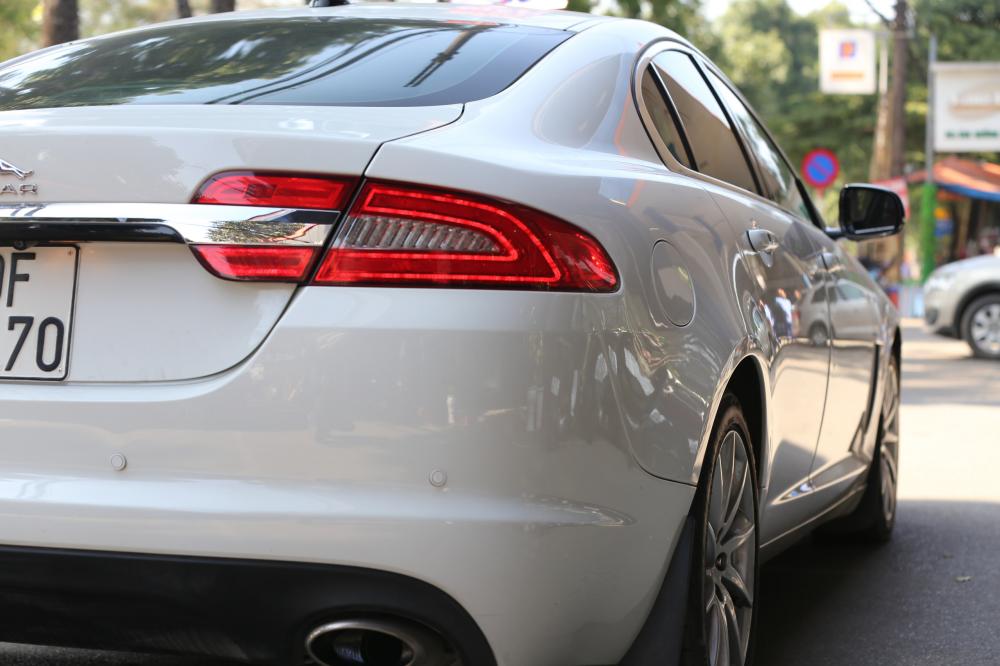 Jaguar XF 2014 - Jaguar XF màu trắng nội thất, da bò model 2014, đăng ký lần đâu 2016