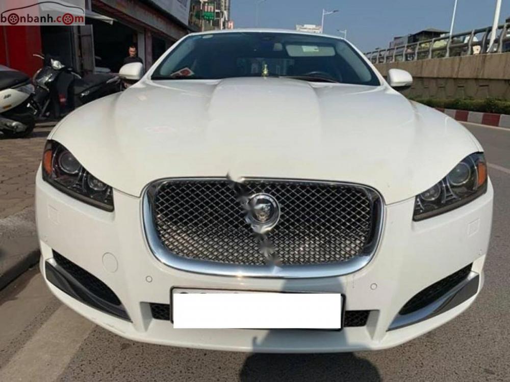 Jaguar XF 2.0 AT 2014 - Bán Jaguar XF 2.0 AT 2014, màu trắng, xe nhập số tự động