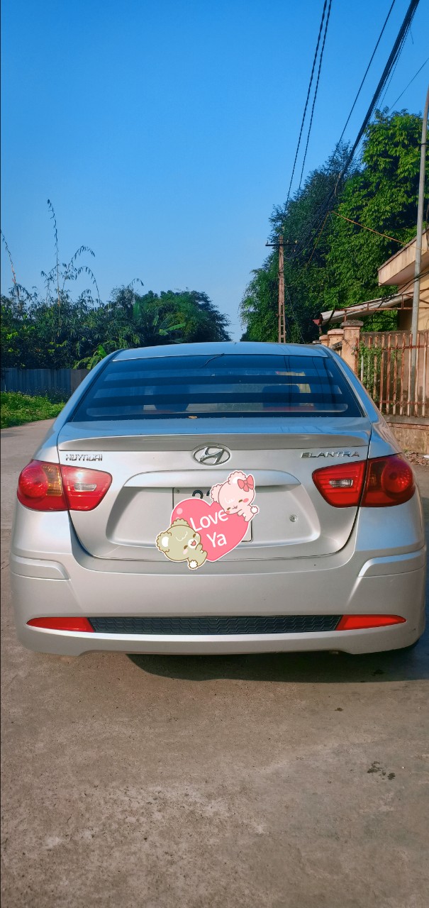 Hyundai Elantra 2009 - Bán Hyundai Avante đời 2009, màu bạc, xe đẹp cá nhân sử dụng