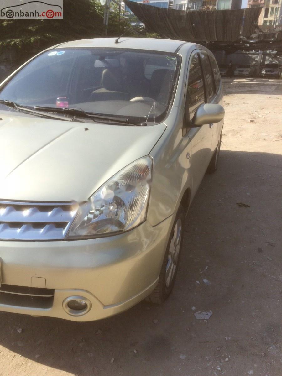 Nissan Grand livina 1.8 AT 2010 - Bán Nissan Grand livina 1.8 AT 2010, màu vàng số tự động