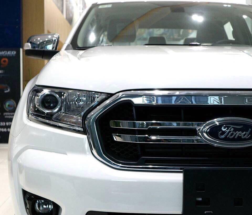 Ford Ranger XLT 2 cầu MT 2018 - Cần bán xe Ford Ranger XLT 2 cầu MT đời 2018, màu trắng, nhập khẩu nguyên chiếc