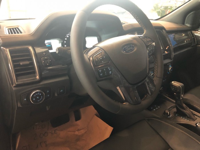 Ford Ranger Wildtrak 4x4 2018 - Bán Ford Ranger Wildtrak 4x4 sản xuất 2018, màu cam, xe nhập, 918 triệu - LH 0989022295 tại Điện Biên