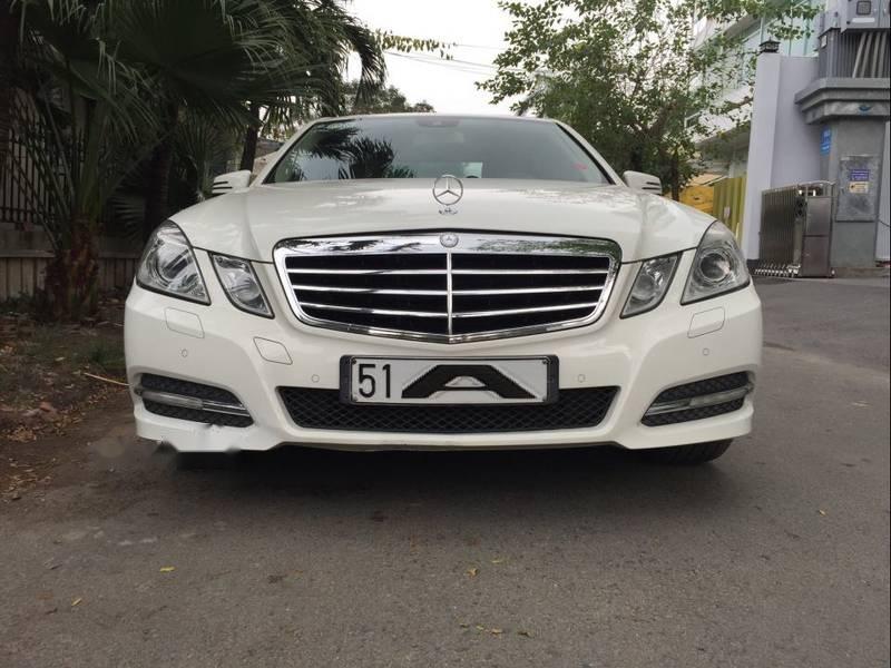 Mercedes-Benz E class E250 2012 - Chính chủ bán xe Mercedes E250 2012, màu trắng 