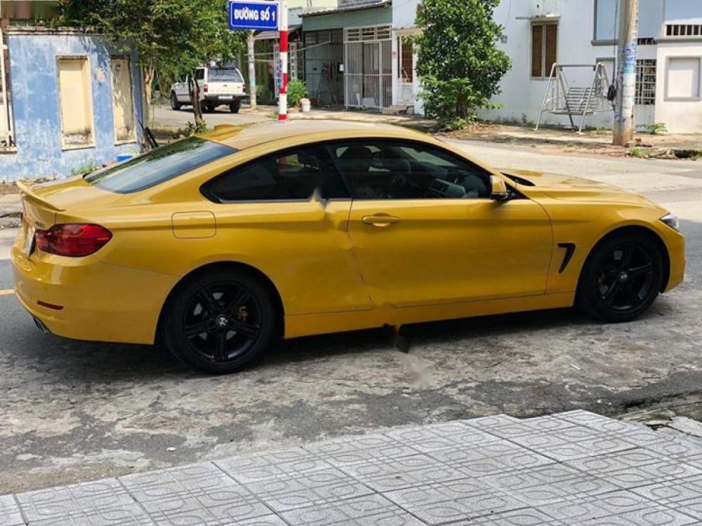 BMW 4 Series 423i 2013 - Cần bán xe BMW 4 Series 423i đời 2013, màu vàng, xe nhập