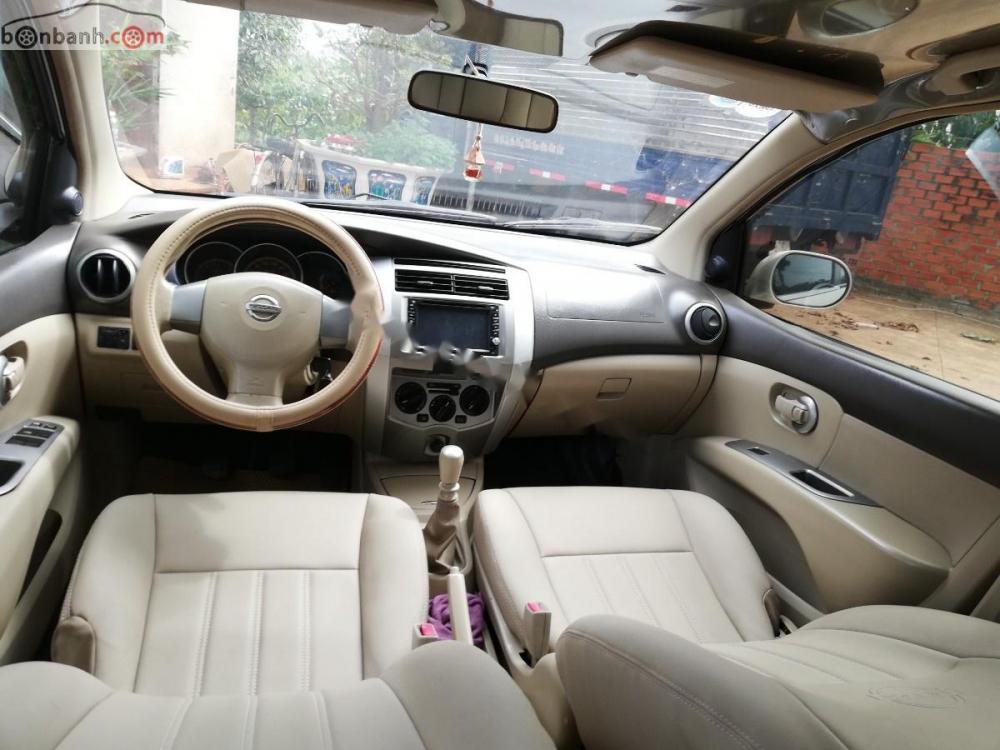 Nissan Grand livina 1.8 MT 2011 - Bán ô tô Nissan Grand livina 1.8 MT đời 2011 số sàn