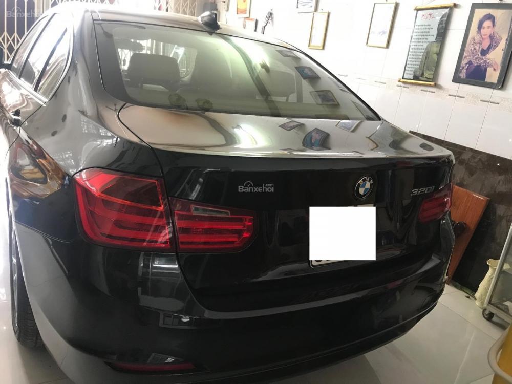 BMW 3 Series 320i 2013 - Bán ô tô BMW 3 Series 320i sản xuất 2013, màu đen, xe nhập