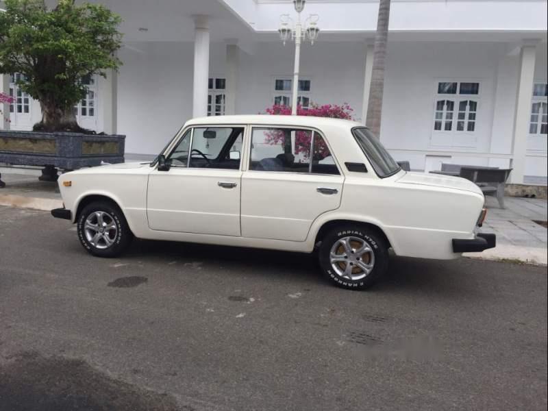 Lada 2106  MT 1986 - Cần bán xe Lada 2106 MT năm sản xuất 1986, màu trắng, nhập khẩu, xe đồ zin