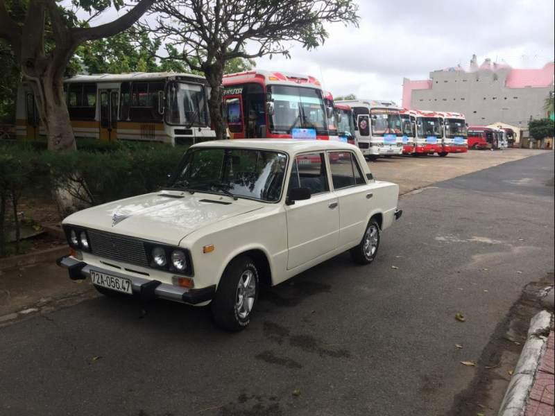 Lada 2106  MT 1986 - Cần bán xe Lada 2106 MT năm sản xuất 1986, màu trắng, nhập khẩu, xe đồ zin