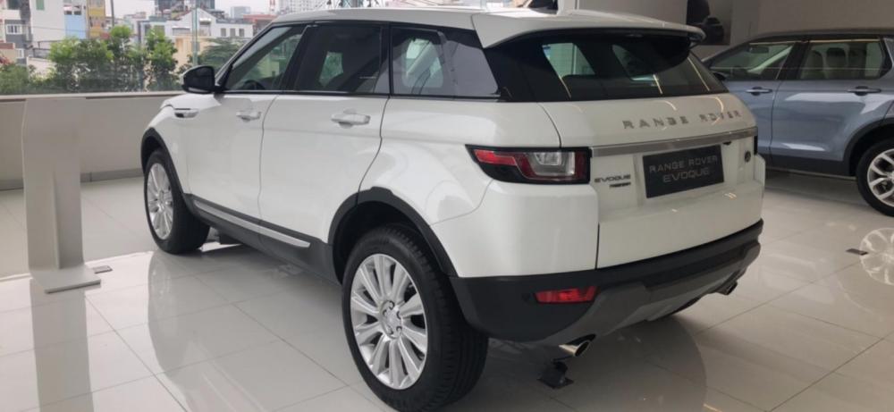 LandRover Evoque 2018 - Bán LandRover Evoque năm sản xuất 2018, màu trắng, xe nhập giao ngay