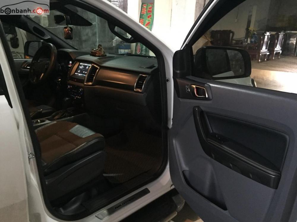 Ford Ranger 2015 - Bán Ford Ranger sản xuất 2015, màu trắng, nhập khẩu