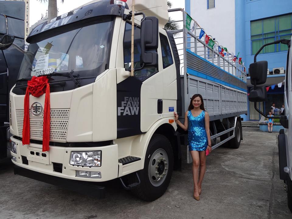 Howo La Dalat 2018 - Xe tải Faw 8T thùng dài 9,7m / Ô Tô An Sương