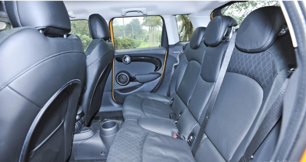 Mini Cooper  S  2015 - Cần bán Mini Cooper Cooper S (5 door), màu vàng, nhập khẩu