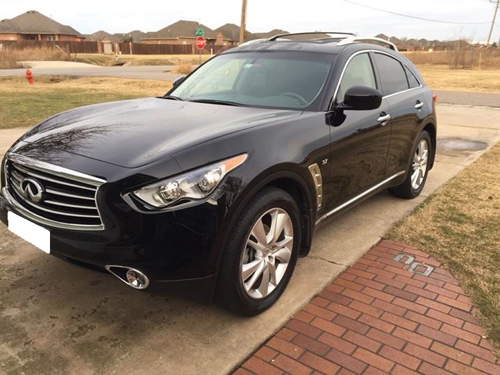 Infiniti QX70 3.7AT 2016 - Cần bán Infiniti QX70 2016 màu đen vip, xe doanh nhân