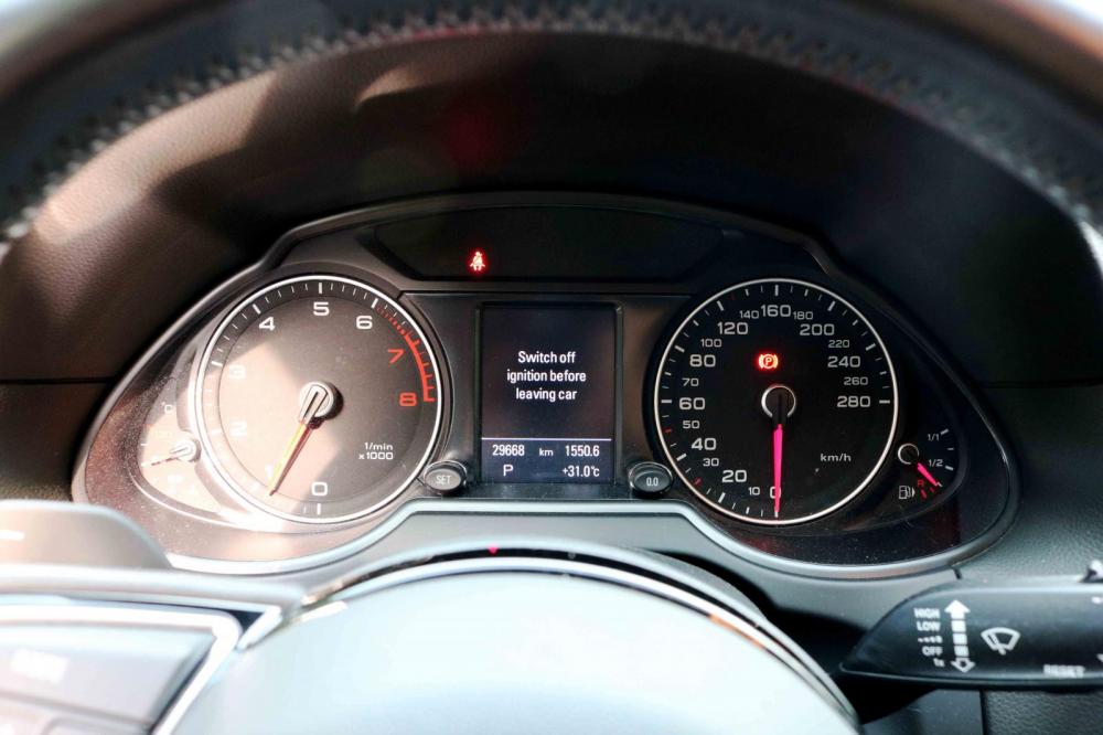 Audi Q5 2.0AT 2015 - Bán Audi Q5 2.0AT Sx 2015, đã đi 29000km, còn rất mới