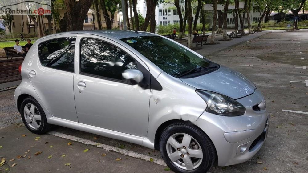 Toyota Aygo 2007 - Bán ô tô Toyota Aygo 2007, màu bạc, xe nhập