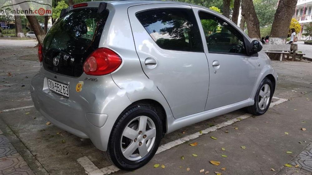 Toyota Aygo 2007 - Bán ô tô Toyota Aygo 2007, màu bạc, xe nhập