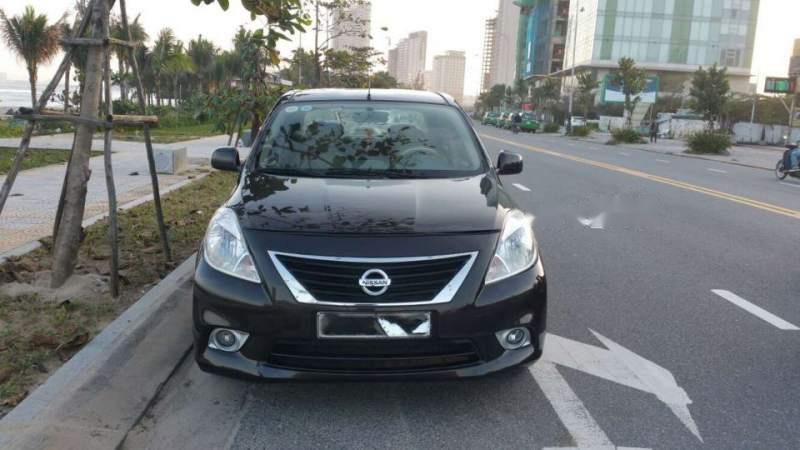 Nissan Sunny 2015 - Cần bán xe Nissan Sunny 2015, màu đen, xe nhập, giá tốt