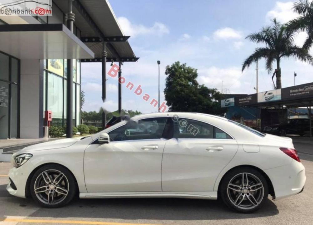 Mercedes-Benz CLA class CLA250 2016 - Cần bán gấp Mercedes CLA250 năm 2016, màu trắng, xe nhập