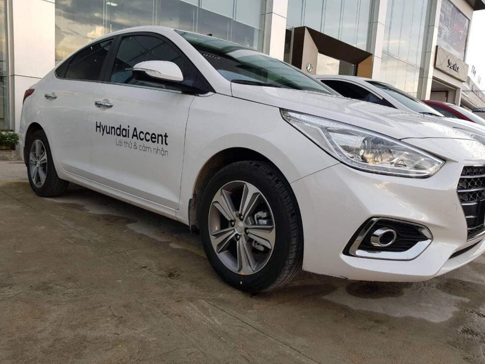 Hyundai Accent 1.4 AT  2018 - Bán Hyundai Accent 1.4 AT full, liên hệ tư vấn: Thanh Thúy (039 372 1368)