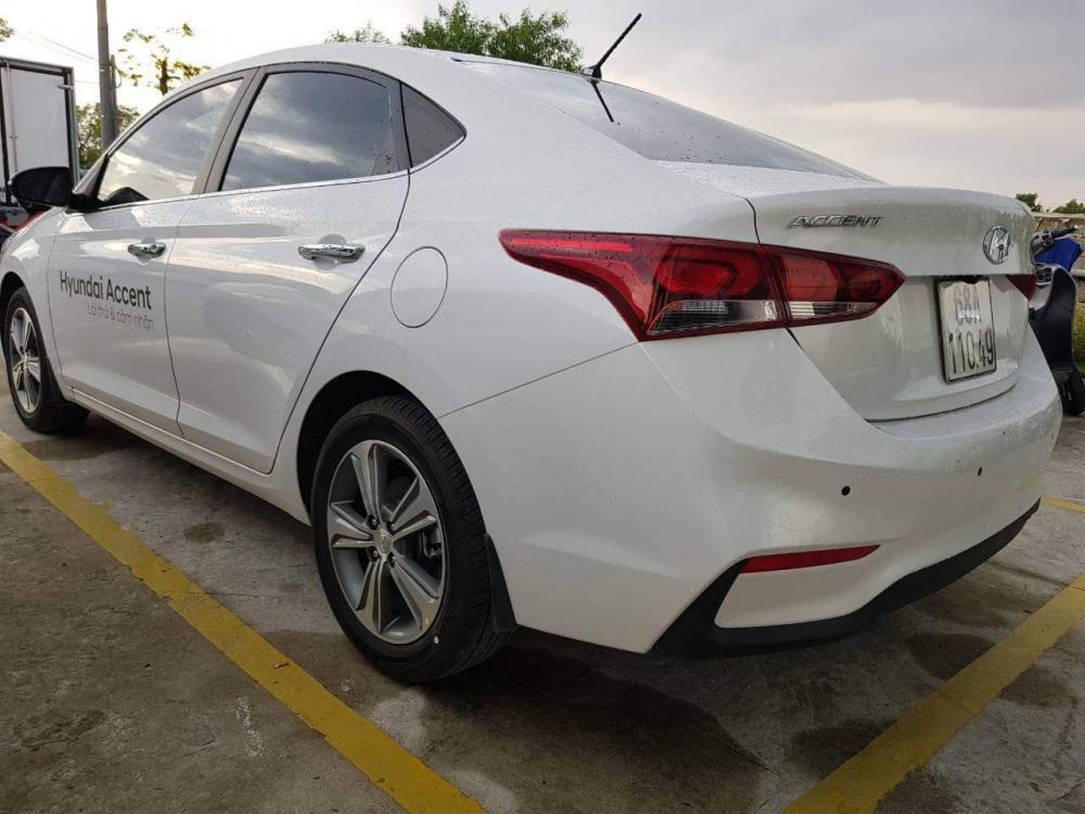 Hyundai Accent 1.4 AT  2018 - Bán Hyundai Accent 1.4 AT full, liên hệ tư vấn: Thanh Thúy (039 372 1368)