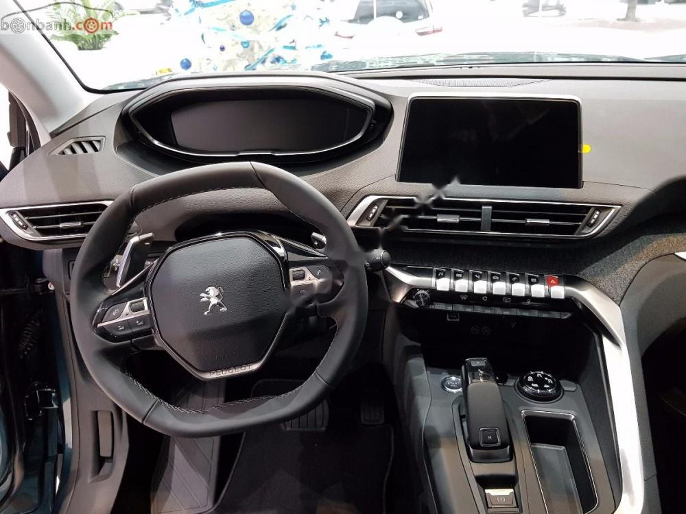 Peugeot 5008 1.6 AT 2019 - Bán xe Peugeot 5008 1.6 AT năm 2019, màu xanh lam, giá tốt