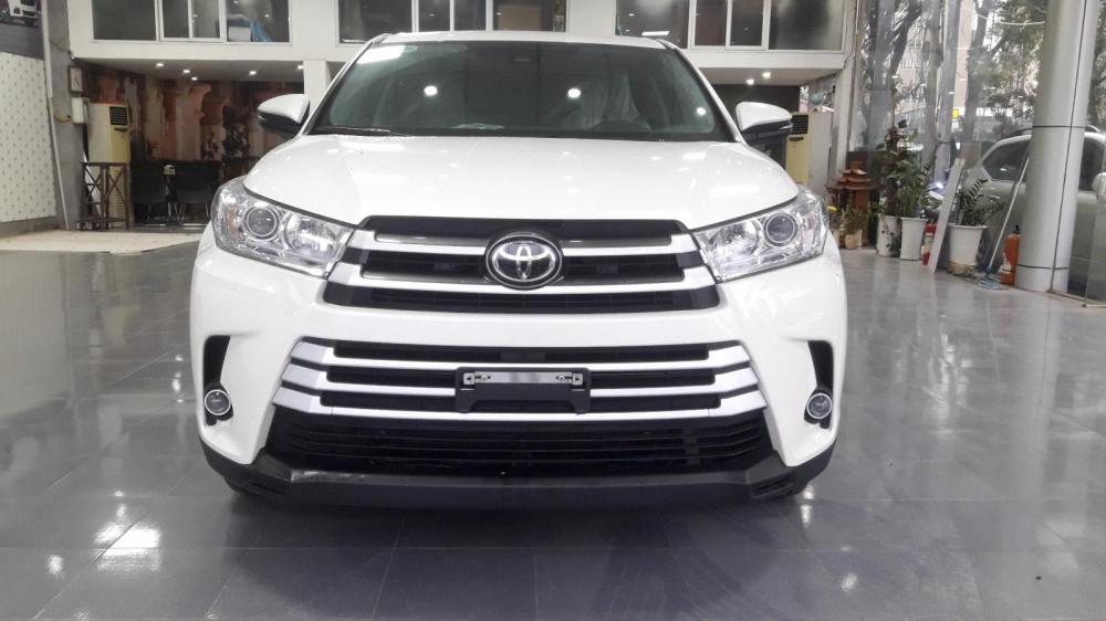 Toyota Highlander LE 2.7L 2016 - Bán Toyota Highlander LE đời 2017, màu trắng, nhập Mỹ