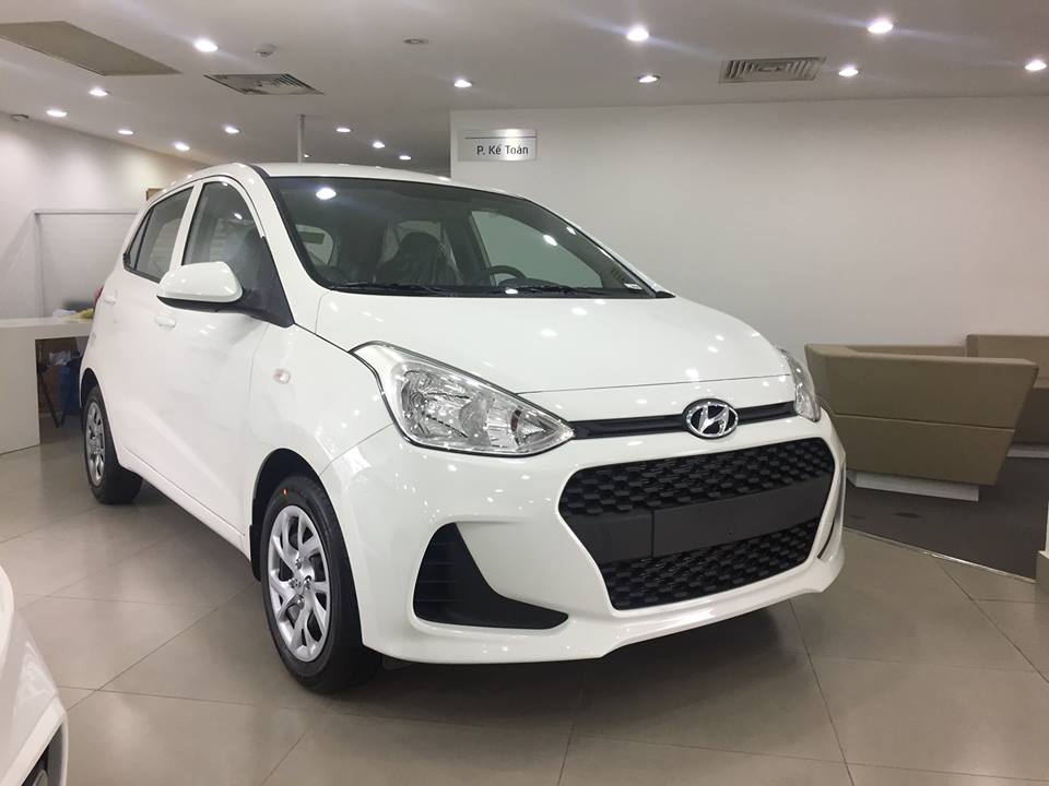 Hyundai Grand i10  1.2MT  2019 - Bán Hyundai Grand I10 1.2MT màu trắng, xe giao ngay - LH: 0903175312