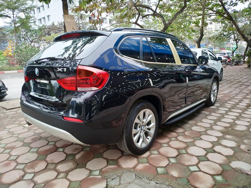 BMW X1 2010 - Bán xe BMW X1 đời 2010, màu đen, xe nhập, giá tốt