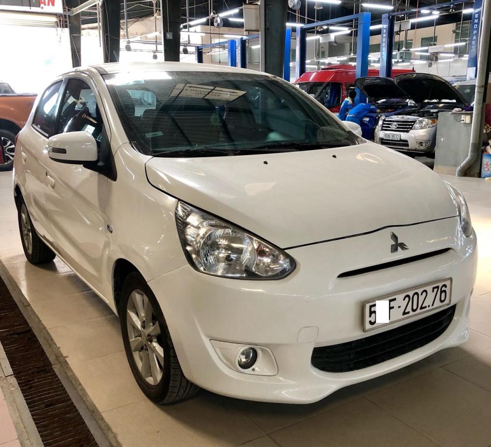 Mitsubishi Mirage 2015 - Bán Mitsubishi Mirage bản full, số tự động, 2015, màu trắng, nhập khẩu nguyên chiếc, giá tốt