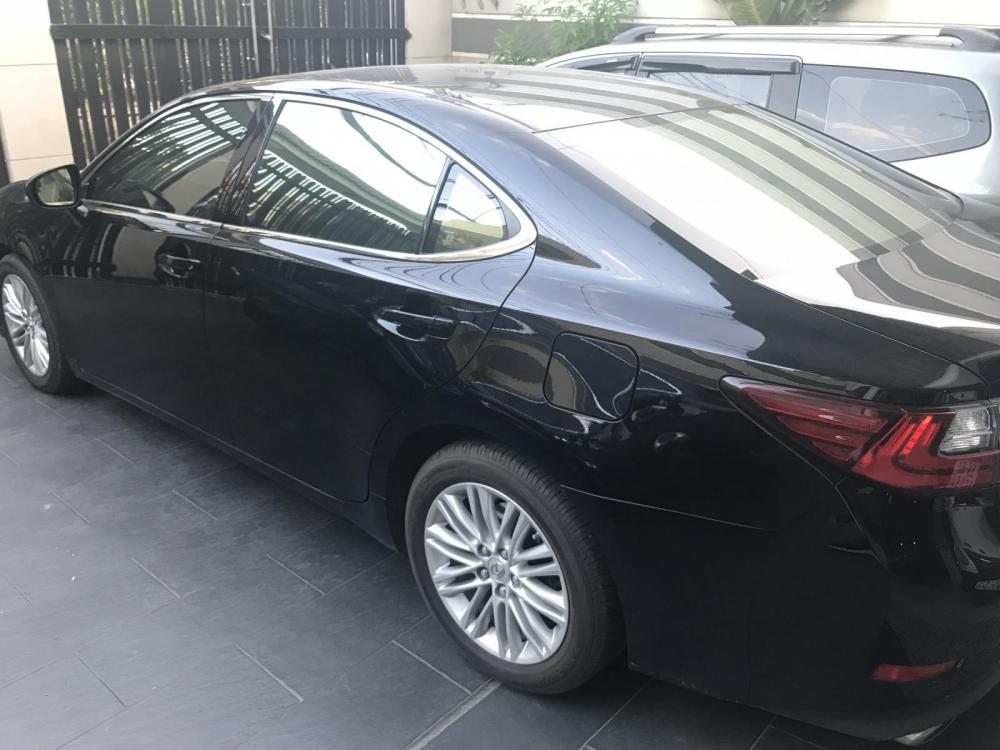 Lexus ES  250 2016 - Bán Lexus ES 250 sx 2016 đăng ký 2017, xe đi lướt 24.000km, bao kiểm tra hãng (Tiết kiệm so với xe mới 700 triệu)