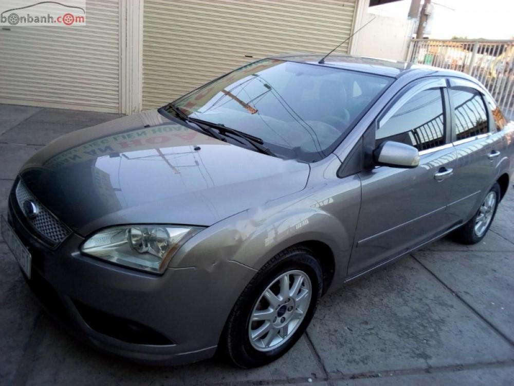 Ford Focus   2009 - Bán Ford Focus đời 2009, màu xám, xe gia đình, 265tr