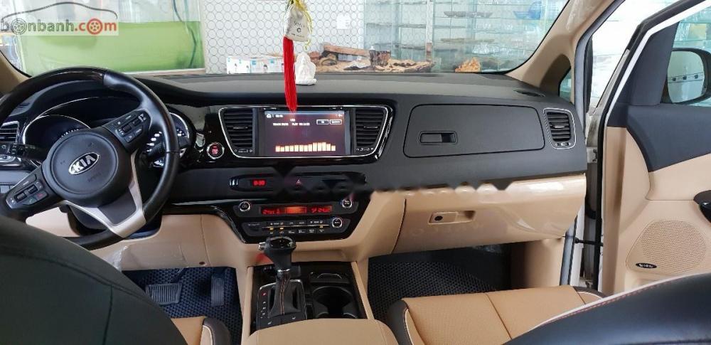 Kia Sedona Grand 3.3L 2015 - Bán Kia Sedona Grand 3.3L đời 2015, màu trắng chính chủ