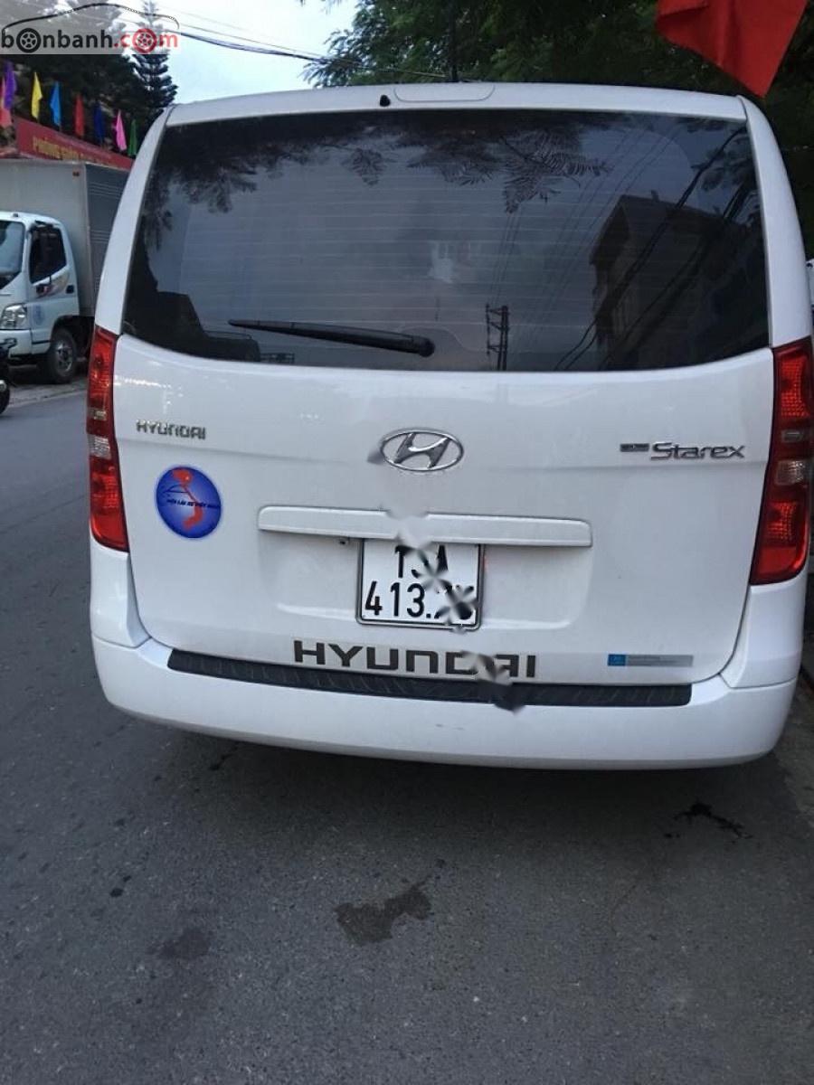 Hyundai Grand Starex 2.5 MT 2016 - Bán Hyundai Grand Starex 2.5 MT năm 2016, màu trắng, nhập khẩu, chính chủ