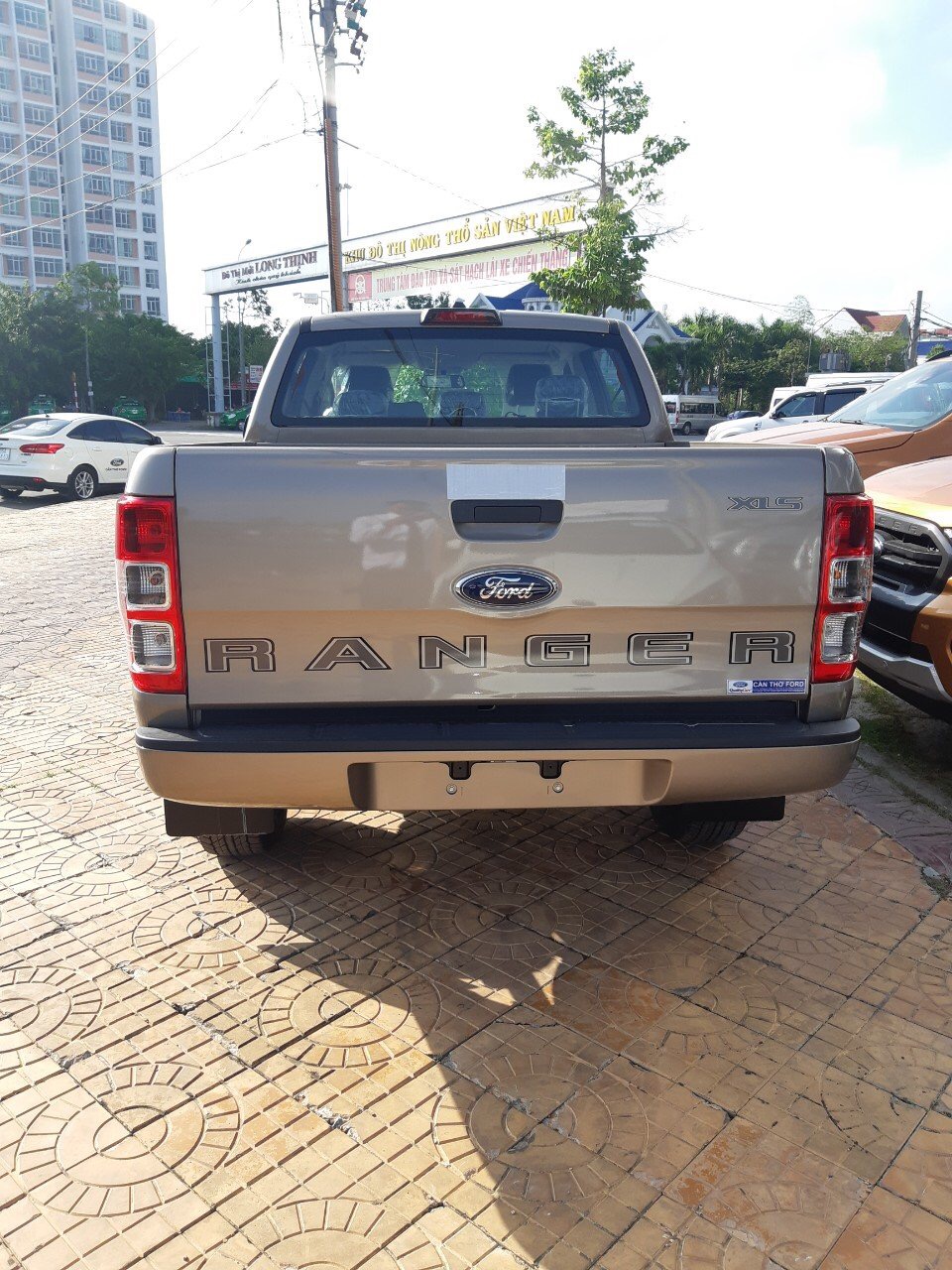 Ford Ranger XLS AT 2.2L 2019 - Bán Ford Ranger XLS AT 2.2L, mua ngay, chạy thuế trước bạ