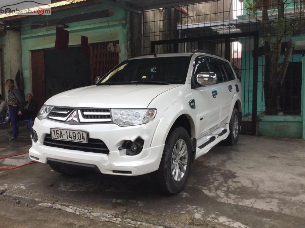 Mitsubishi Pajero Sport G 4x4 AT 2014 - Cần bán xe Mitsubishi Pajero Sport G 4x4 AT năm 2014, màu trắng  