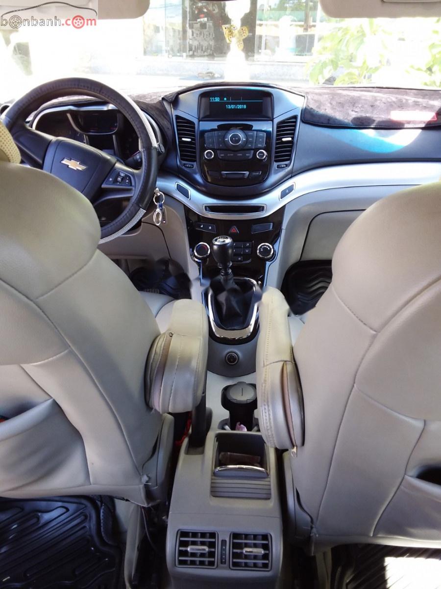 Chevrolet Orlando LT 1.8 MT 2012 - Cần bán gấp Chevrolet Orlando LT 1.8 MT đời 2012, màu vàng chính chủ