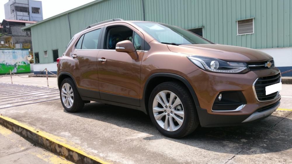 Chevrolet Trax AT 2017 - Bán Chevrolet Trax LT 2017 màu cam, nhập khẩu rất đẹp