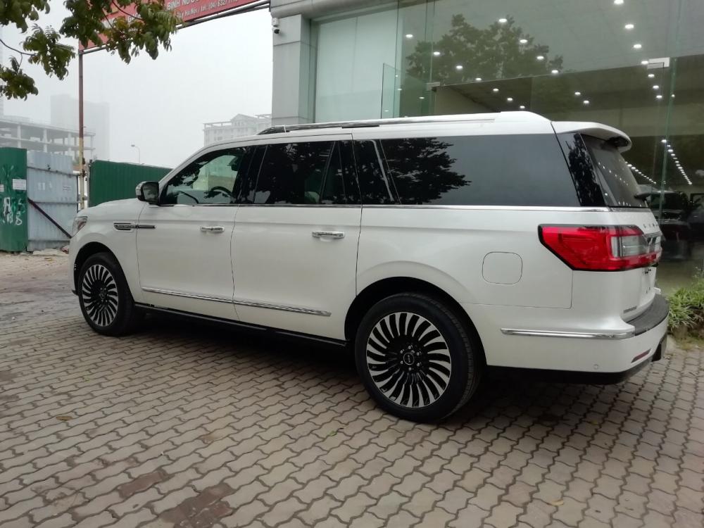 Lincoln Navigator Black Balel L 2019 - Cần bán Lincoln Navigator Black Balel L đời 2019, màu trắng, xe nhập