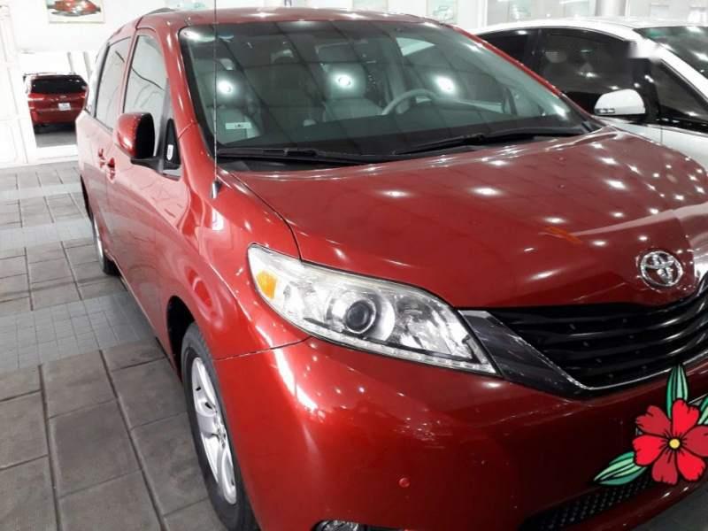 Toyota Sienna    2011 - Cần bán lại xe Toyota Sienna năm sản xuất 2011, màu đỏ, nhập khẩu Mỹ