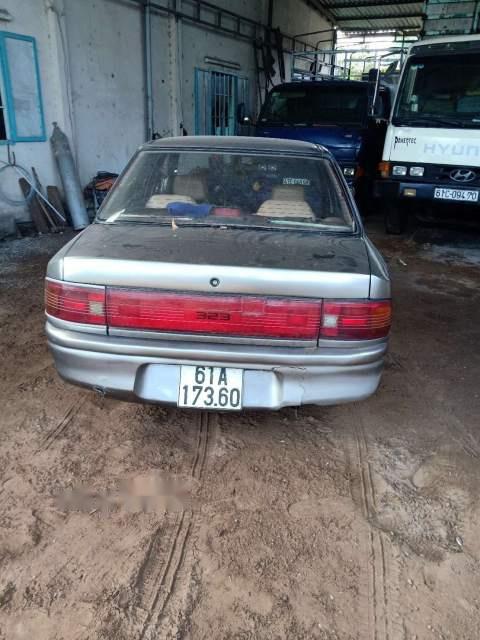 Mazda 323F 1995 - Bán ô tô Mazda 323F năm sản xuất 1995, màu bạc, nhập khẩu nguyên chiếc, 55 triệu