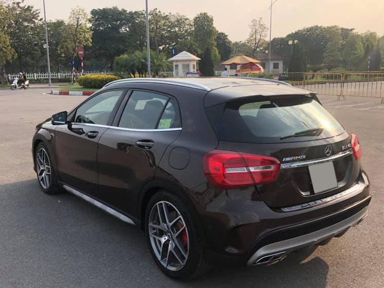 Mercedes-Benz GLA-Class 45 AMG 2015 - Bán xe Mercedes 45 AMG đời 2016, màu nâu, xe nhập, siêu lướt mới chạy 4000km