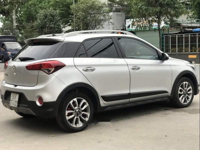 Hyundai i20 Active 2015 - Cần bán xe Hyundai i20 Active năm sản xuất 2015, màu trắng, xe nhập, giá chỉ 476 triệu