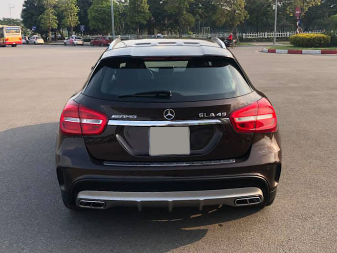 Mercedes-Benz GLA-Class 45 AMG 2015 - Bán xe Mercedes 45 AMG đời 2016, màu nâu, xe nhập, siêu lướt mới chạy 4000km