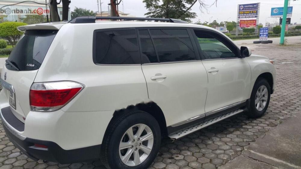 Toyota Highlander SE 2.7 2011 - Cần bán Toyota Highlander SE 2.7 đời 2011, màu trắng, nhập khẩu như mới